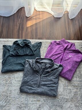 Nike Women’s Long sleeve Bundle